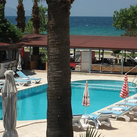 Otel Holiday